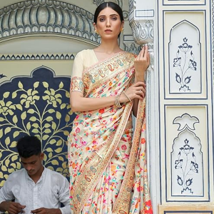Women's Kanjivaram Pure Soft Silk Handloom Saree Pure Golden Zari With Blouse Piece